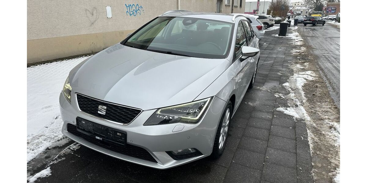 Seat Leon 192.000 km 6.990 &euro; Paderborn 33100