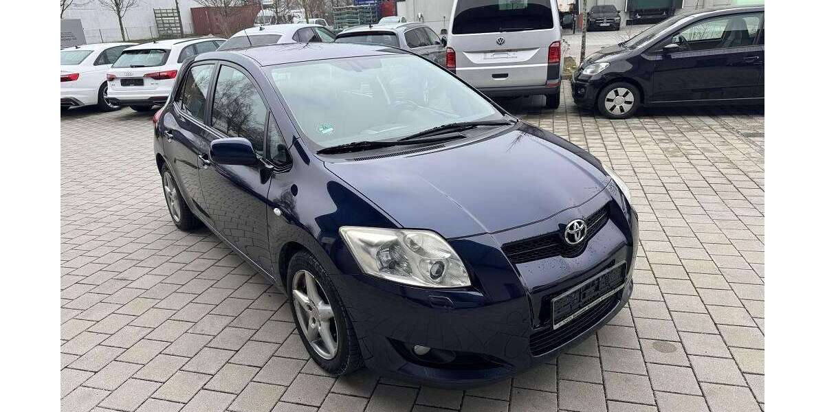 Toyota Auris 237.000 km 1.950 &euro; Egenhofen/Unterschweinbach 82281