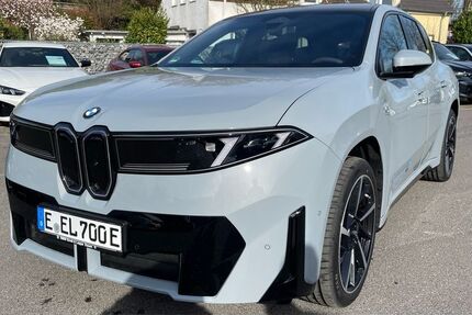 BMW iX3 2.990 km 84.880 &euro; Essen 45134