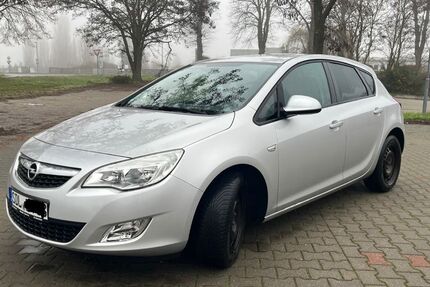 Opel Astra 184.000 km 4.300 &euro; Goldbeck 39596