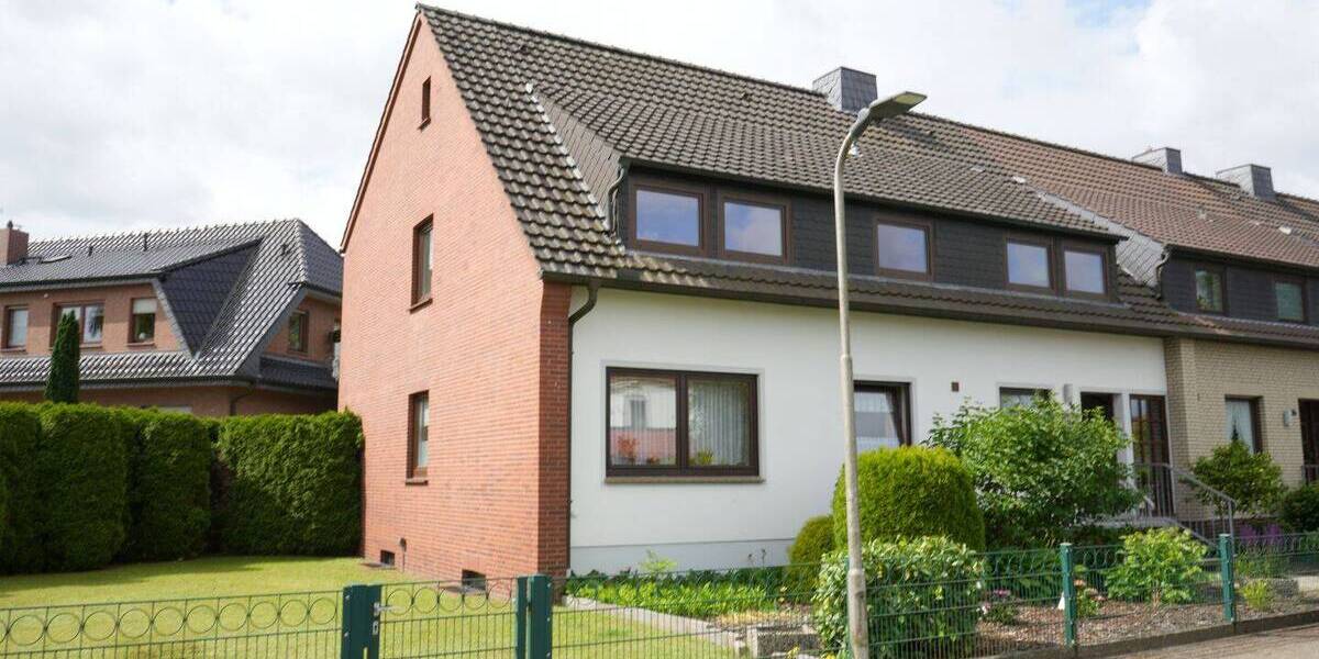 Etagenwohnung Bremen Mahndorf - 3 Zimmer, 90 m&sup2;, 985&euro; | Angebot:26887691