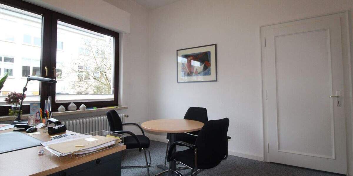 Einfamilienhaus Brake - 8 Zimmer, 190.000&euro; | Angebot:25386815