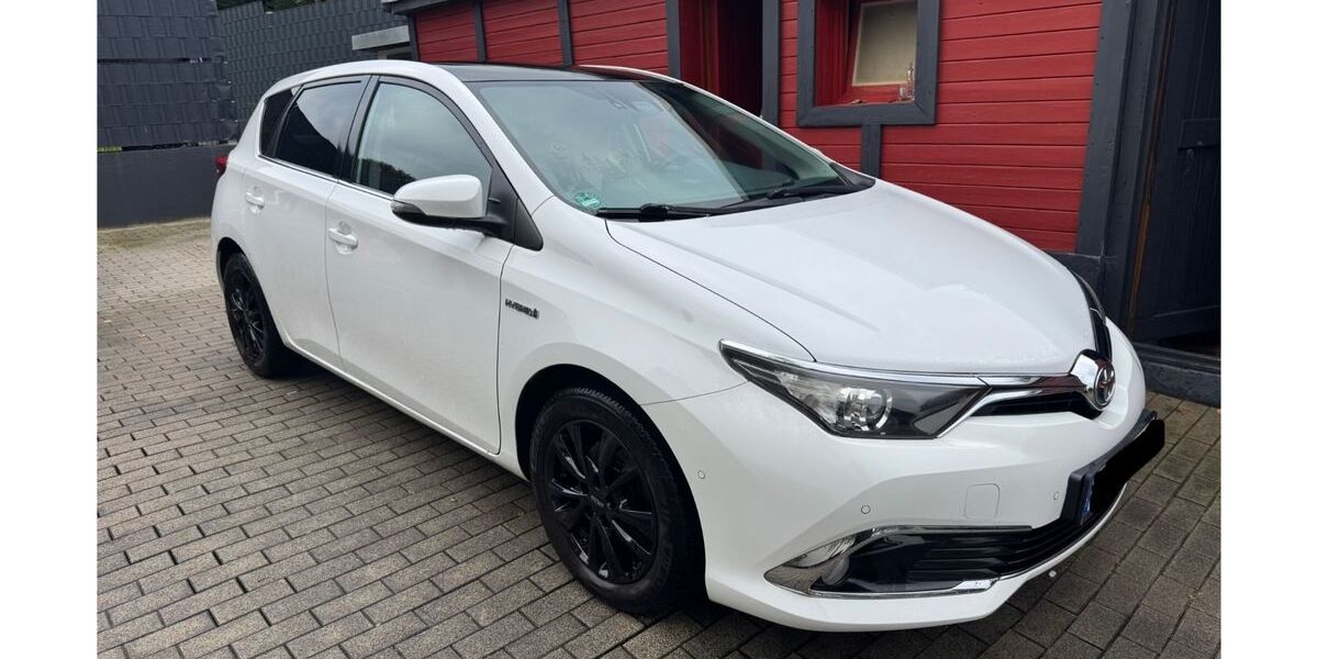 Toyota Auris 110.000 km 14.400 &euro; Velbert 42549