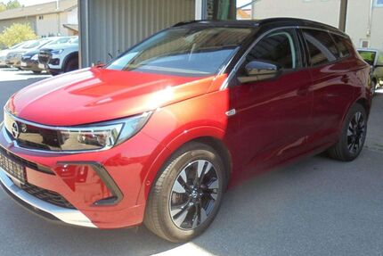 Opel Grandland (X) 30.300 km 24.990 &euro; Petting 83367
