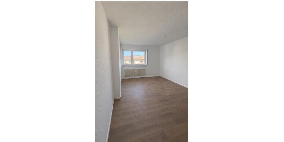 Etagenwohnung Nattheim - 3 Zimmer, 90 m&sup2;, 1.000&euro; | Angebot:25408719