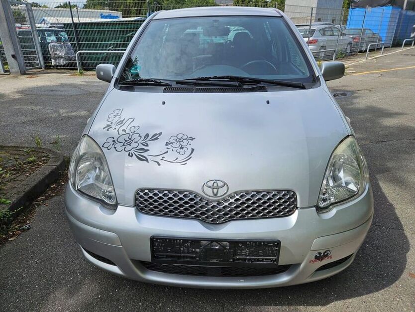 Yaris