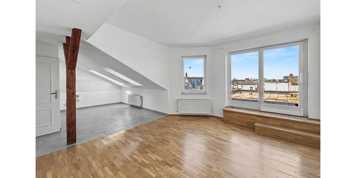 Dachgeschoßwohnung Halle (Saale) Am Wasserturm/Thaerviertel - 4 Zimmer, 103 m&sup2;, 285.000&euro; | Angebot:27096875