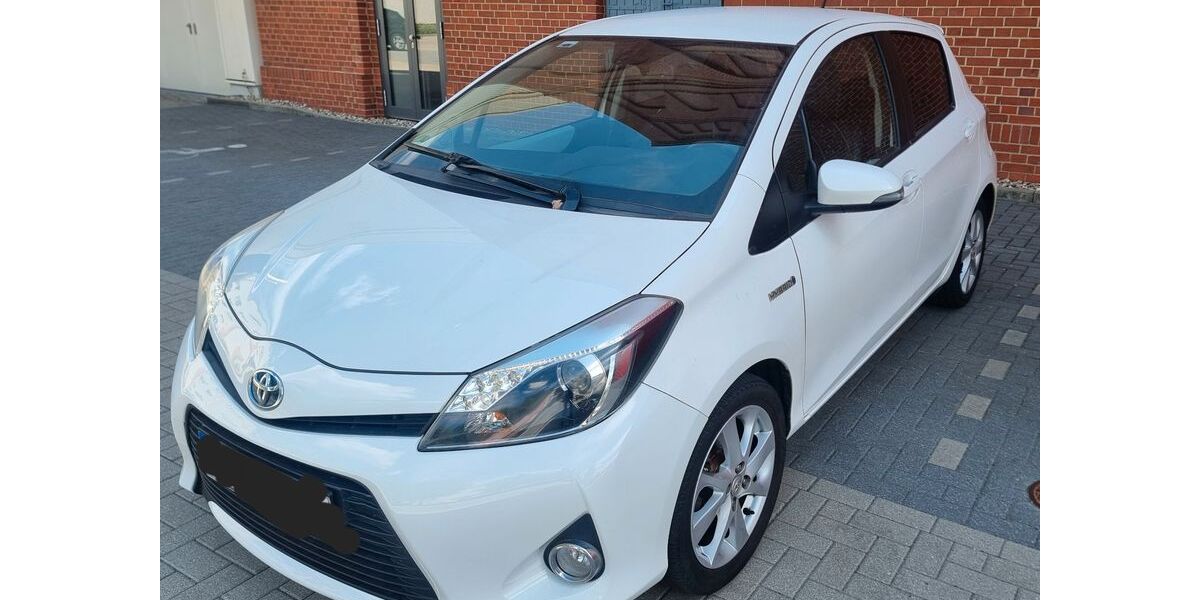 Toyota Yaris 217.737 km 6.890 &euro; Berlin 12489