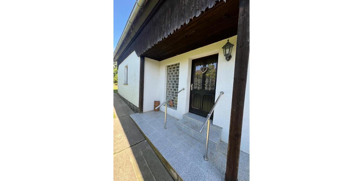 Einfamilienhaus Ballenstedt - 6 Zimmer, 120 m&sup2;, 75.000&euro; | Angebot:26888677
