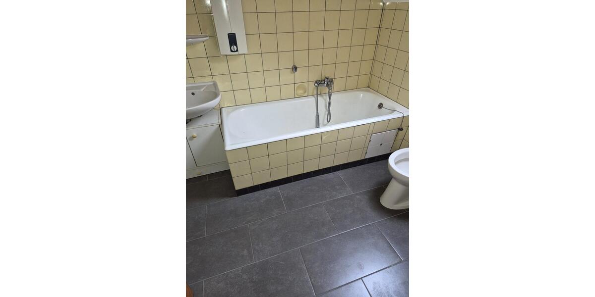 Dachgeschoßwohnung Weilerswist - 2 Zimmer, 46 m&sup2;, 400&euro; | Angebot:25292890