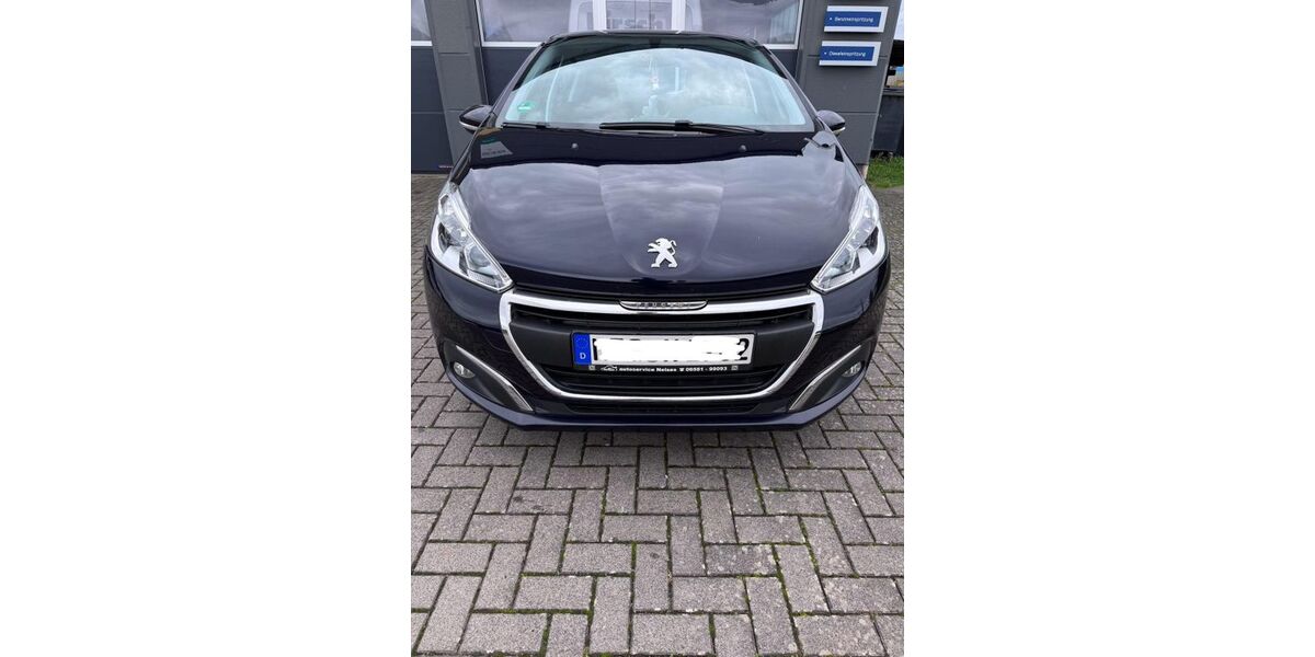 Peugeot 208 96.500 km 6.500 &euro; Saarburg 54439