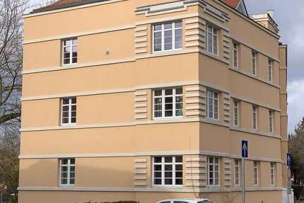 Haus zum Kaufen in Dresden 1.250.000 € 502 m² 26 zimmer