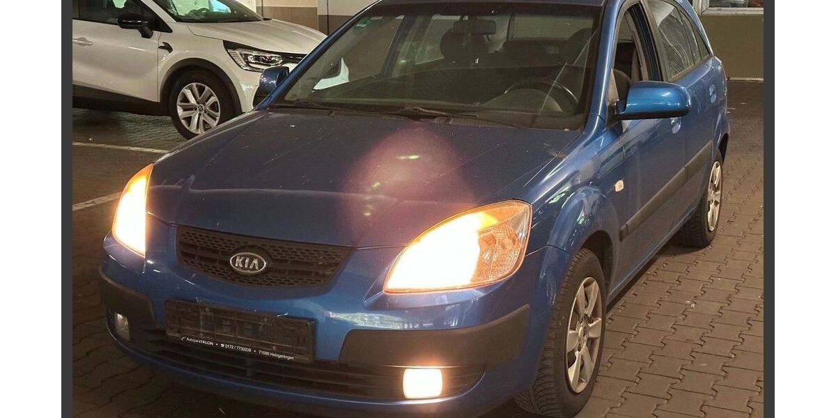 Kia Rio 243.802 km 890 &euro; Wiesbaden 65203