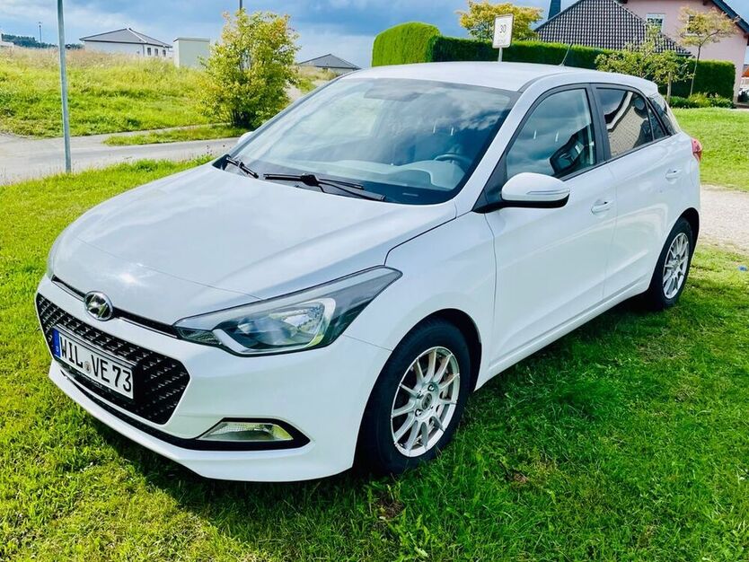i20