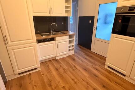 Erstbezug nach Sanierung: Charmante 2-Zimmer Wohnung in Uetersen 2 zimmer