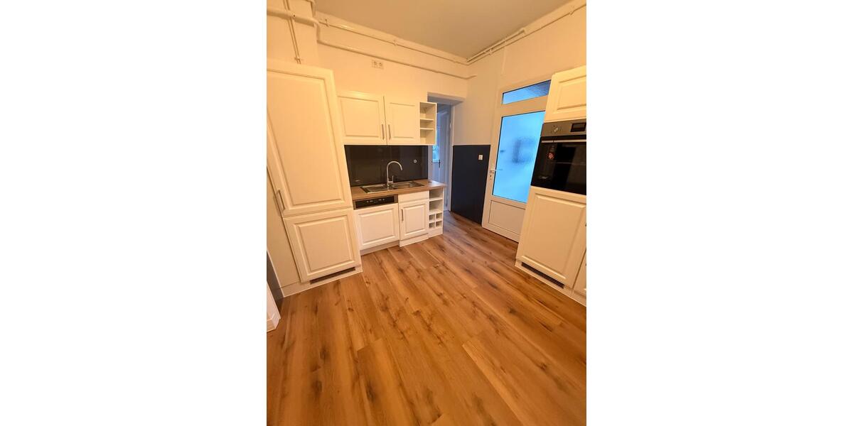 Erstbezug nach Sanierung: Charmante 2-Zimmer Wohnung in Uetersen 2 zimmer