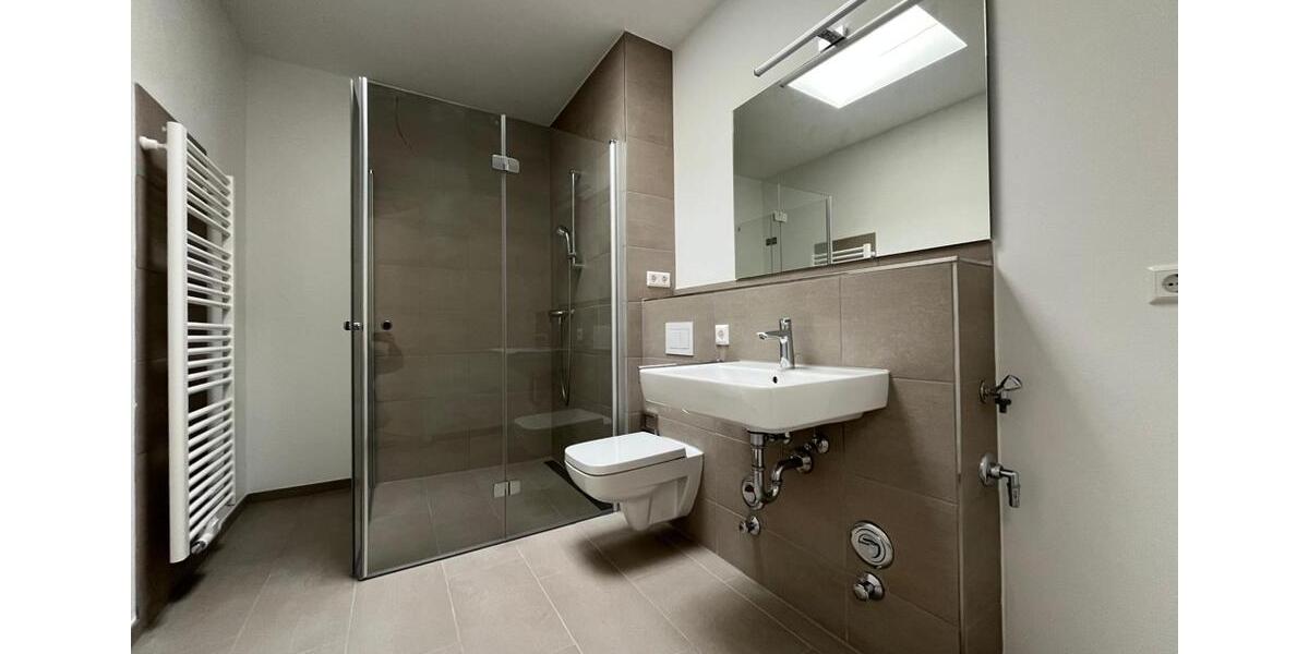 Dachgeschoßwohnung Bad Friedrichshall - 4 Zimmer, 133 m&sup2;, 2.016&euro; | Angebot:26068590