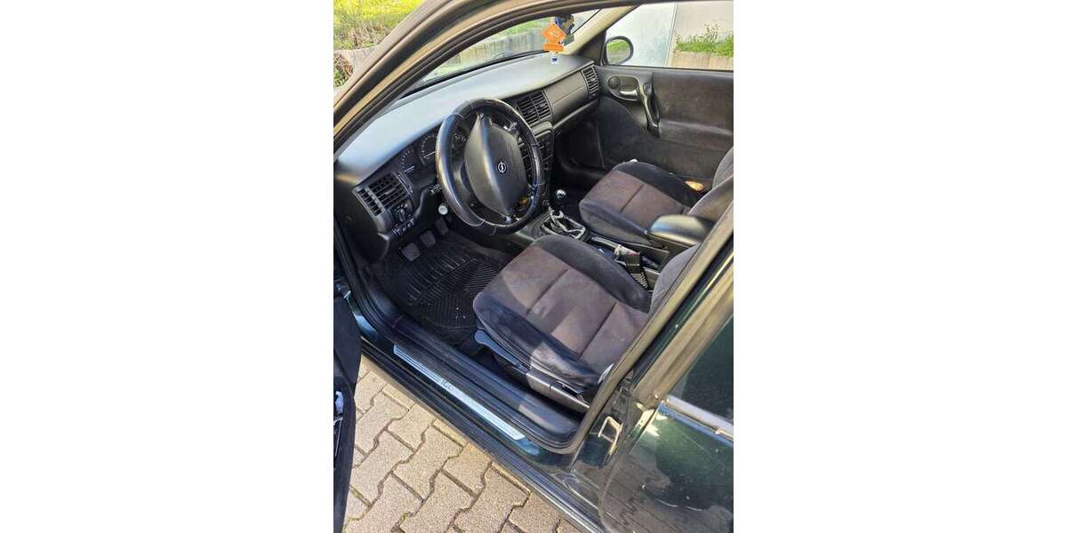 Opel Vectra 177.250 km 1.300 &euro; Alzey 55232