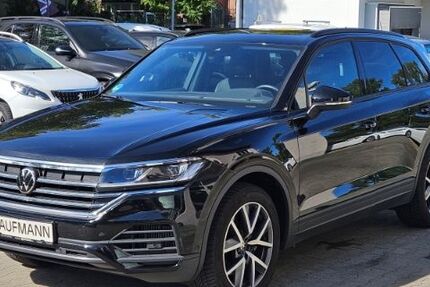 VW Touareg 24.500 km 50.860 &euro; Berlin 12247