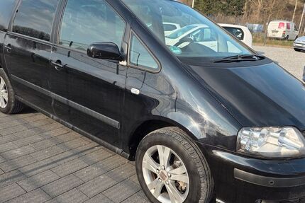 Seat Alhambra 240.000 km 1.950 &euro; Paderborn 33102