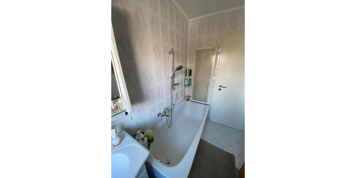 Etagenwohnung Puchheim - 2 Zimmer, 84 m&sup2;, 1.800&euro; | Angebot:25416869