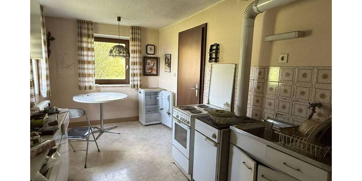 Einfamilienhaus Simbach am Inn / Kirchberg Simbach - 8 Zimmer, 215 m&sup2;, 320.000&euro; | Angebot:26817265