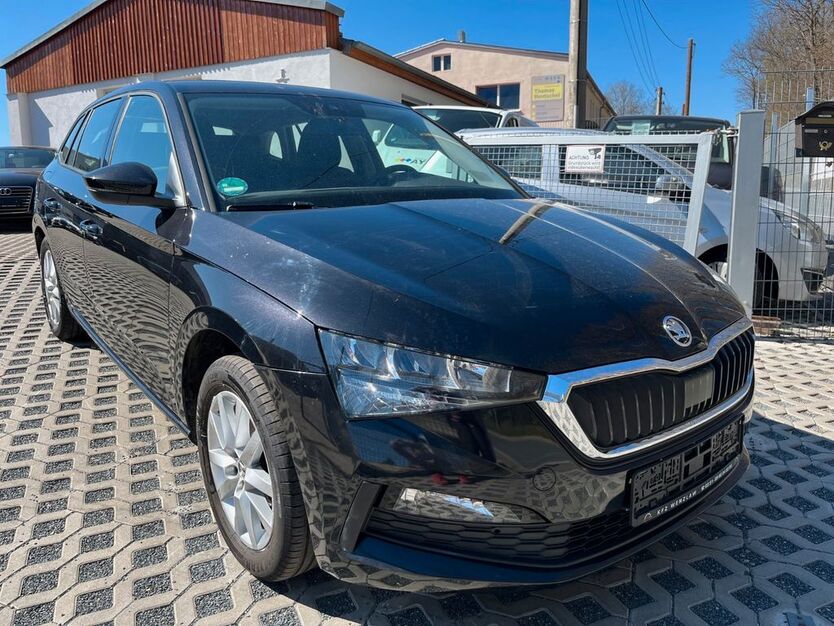 Skoda Scala 44.300 km 11.200 € Bannewitz 01728