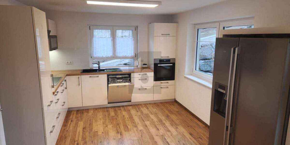 Etagenwohnung Sankt Georgen im Schwarzwald - 4 Zimmer, 108 m&sup2;, 799&euro; | Angebot:25549784