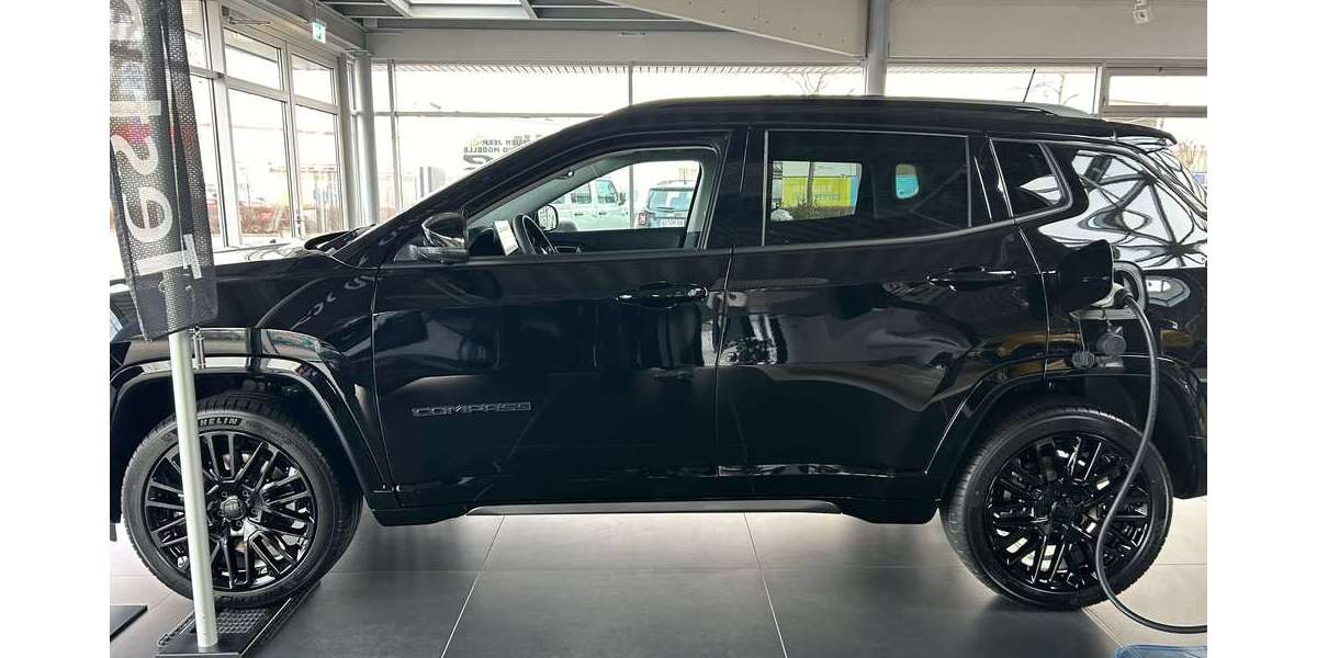 Jeep Compass 7.500 km 37.999 &euro; BURGHAUSEN 84489
