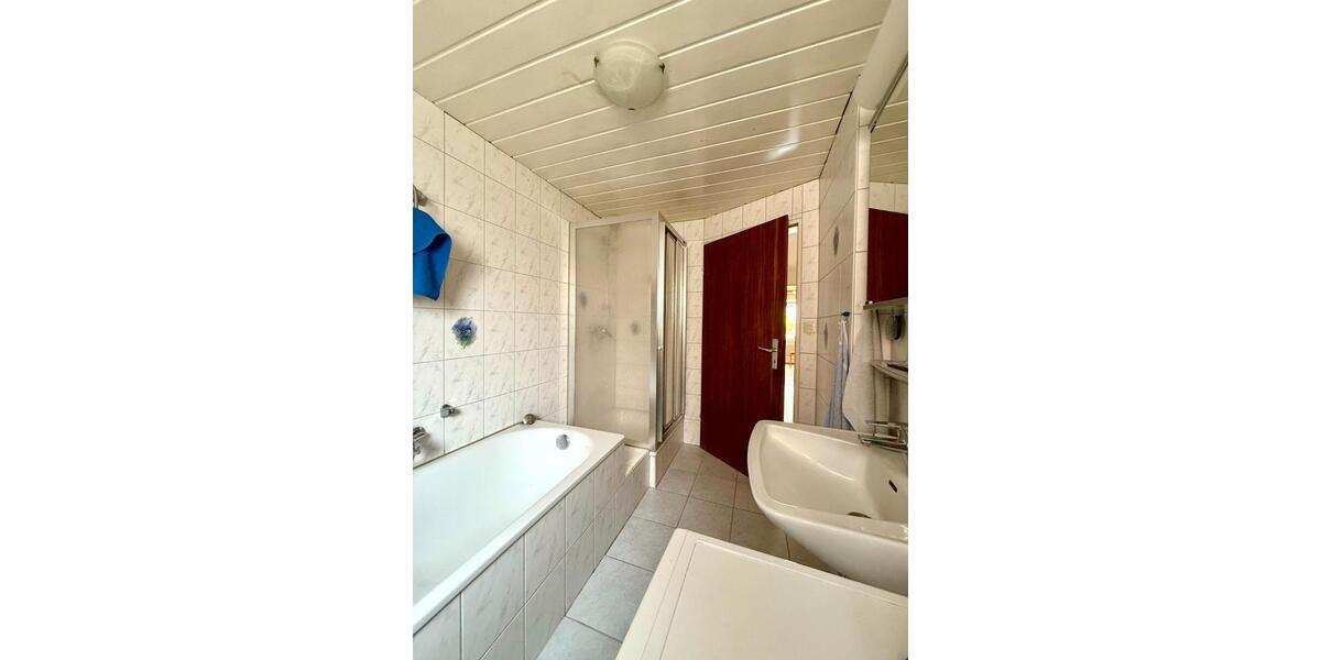 Mehrfamilienhaus, Wohnhaus Bermatingen - 13 Zimmer, 250 m&sup2;, 758.000&euro; | Angebot:27026839