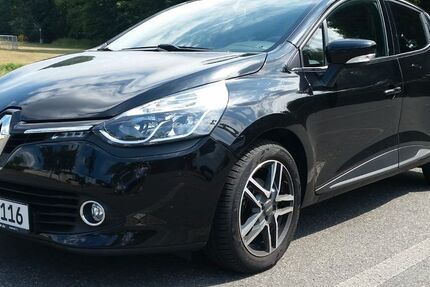 Renault Clio 118.600 km 7.900 &euro; Nürnberg 90451