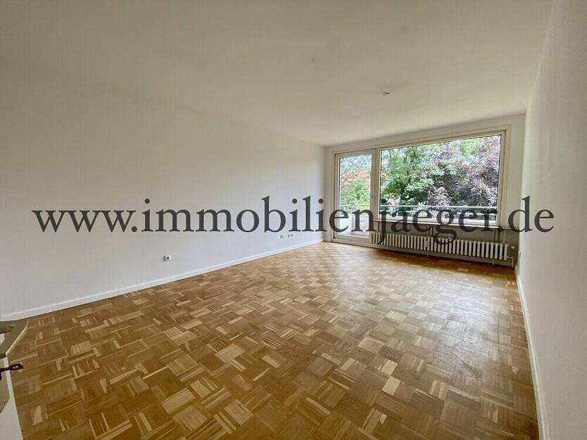 Fußnähe AEZ Poppenbüttel - ruhige Wohnung mit großen Balkon - ruhige Lage nur zum Garten, Fahrstuhl