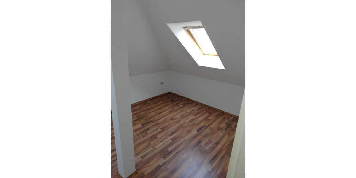 Dachgeschoßwohnung Coswig - 1 Zimmer, 40 m&sup2;, 340&euro; | Angebot:26676091