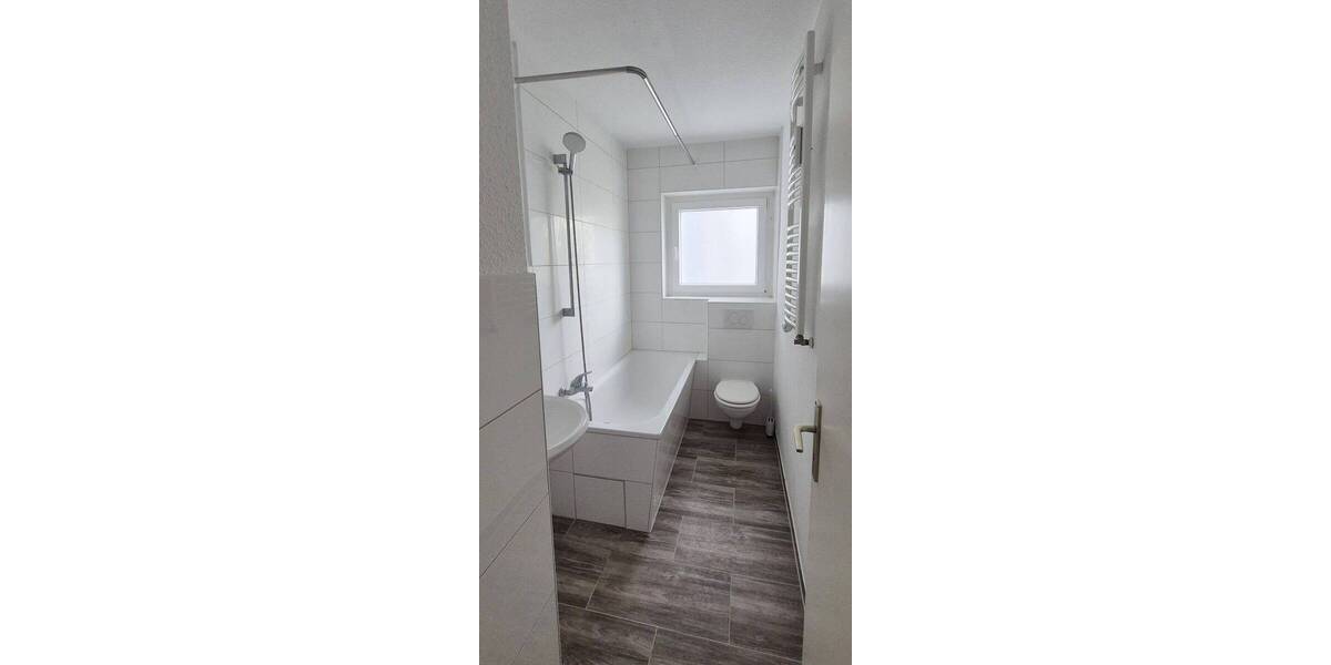 Etagenwohnung Bonn Pennenfeld - 2 Zimmer, 55 m&sup2;, 563&euro; | Angebot:26433521