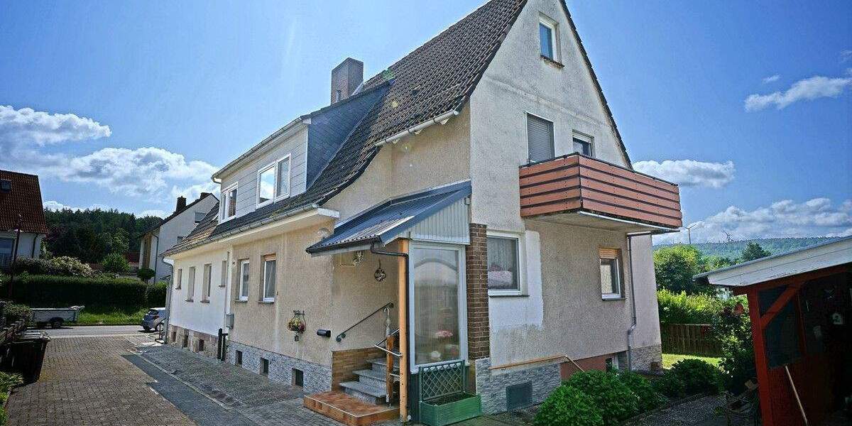 Mehrfamilienhaus, Wohnhaus Kaufungen / Oberkaufungen Oberkaufungen - 7 Zimmer, 202 m&sup2;, 280.000&euro; | Angebot:25152604