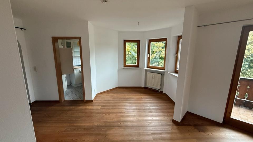 Dachgeschoßwohnung Traunstein - 3 Zimmer, 62 m&sup2;, 289.000&euro; | Angebot:26888086