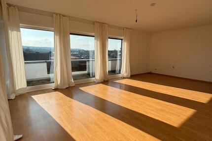 Penthouse Wohnung in Glessen mit zwei Dachterrassen