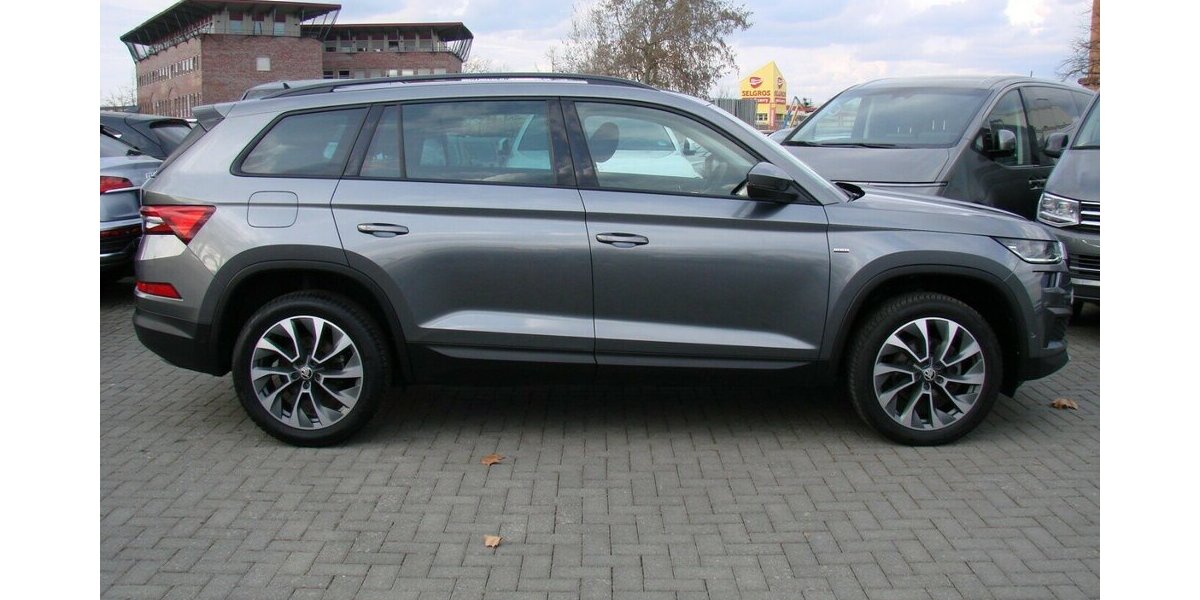 Skoda Kodiaq 1.5TSi Clever ACC MATIX AHK Kamera Navi 19.530 km 29.980 &euro; Falkensee 14612