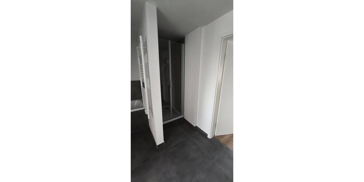 Dachgeschoßwohnung Burg - 3 Zimmer, 89 m&sup2;, 623&euro; | Angebot:26146127