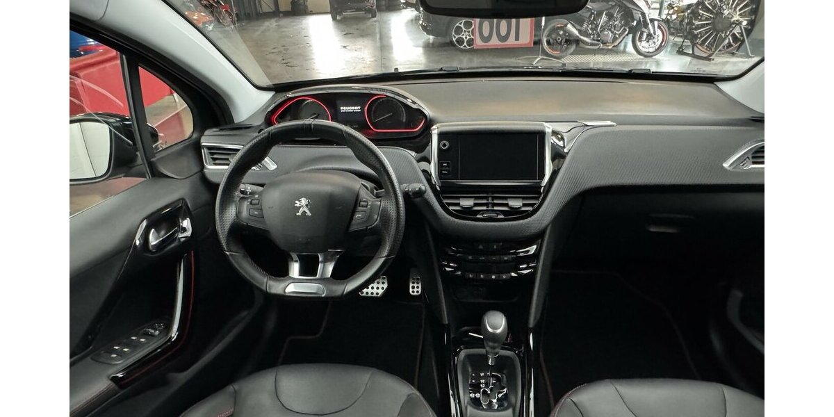Peugeot 2008 1.2 GT-Line Automatik Sitzheizung Carplay 120.782 km 11.367 &euro; Lich 35423
