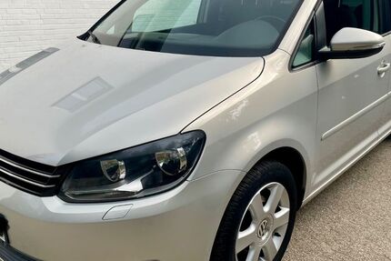 VW Touran 132.000 km 5.500 &euro; Bergisch Gladbach 51465