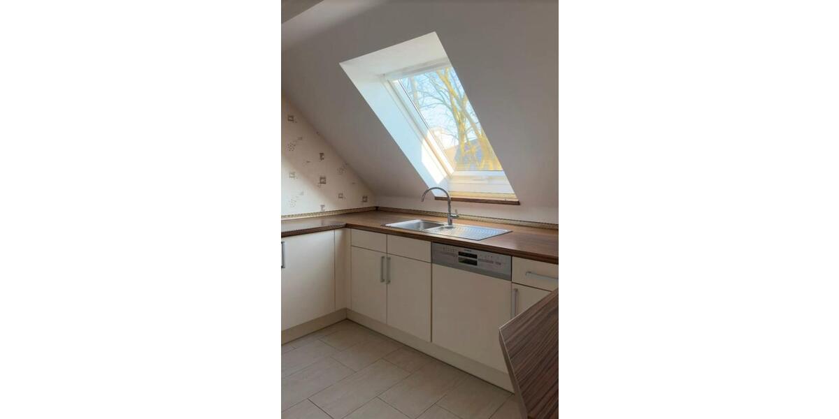 Dachgeschoßwohnung Harsewinkel - 4 Zimmer, 120 m&sup2;, 900&euro; | Angebot:26679368