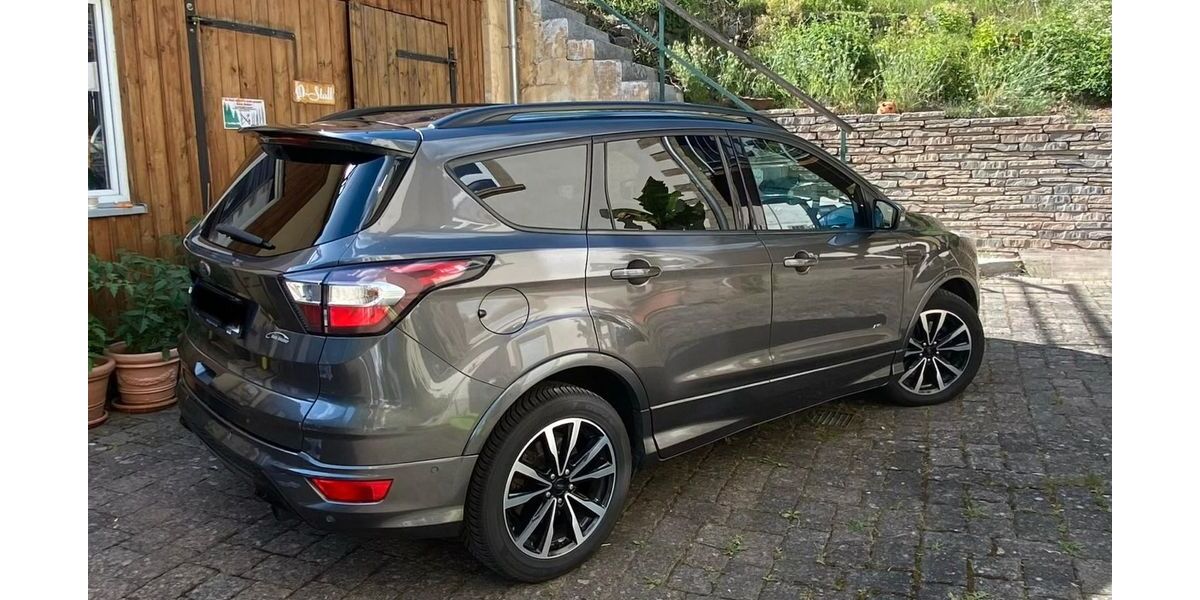 Ford Kuga 222.000 km 9.700 &euro; Grumbach 67745