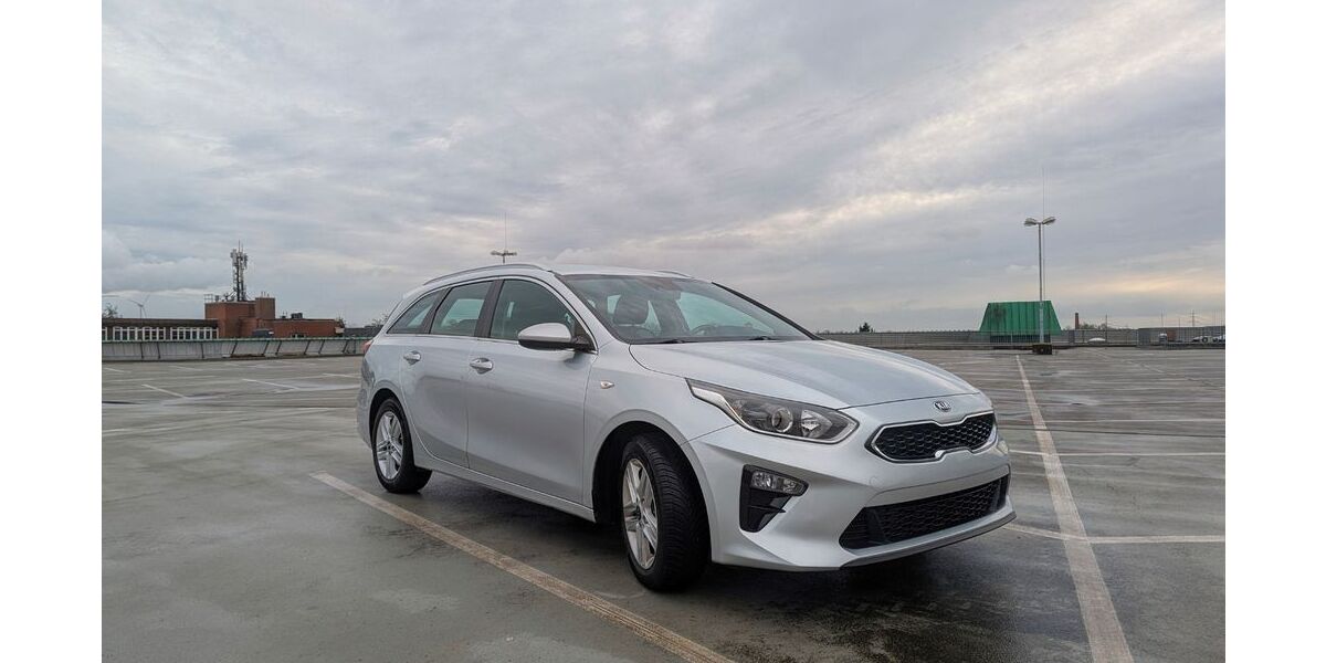 Kia ceed Sportswagon 63.498 km 14.900 &euro; Hamburg 21033