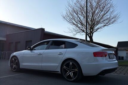 Audi A5 129.000 km 21.250 &euro; Delbrück 33129