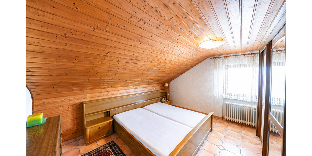 Einfamilienhaus Balingen - 6 Zimmer, 140 m&sup2;, 379.000&euro; | Angebot:25741053