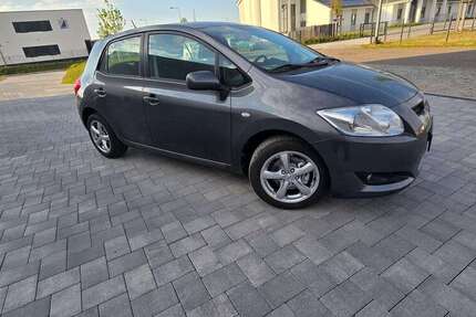 Toyota Auris 129.320 km 5.100 &euro; Ramstein-Miesenbach 66877