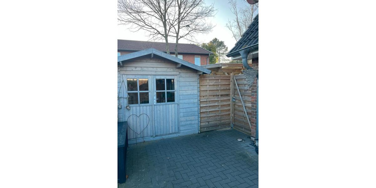 Etagenwohnung Wesselburen - 4 Zimmer, 120 m&sup2;, 1.100&euro; | Angebot:26150555