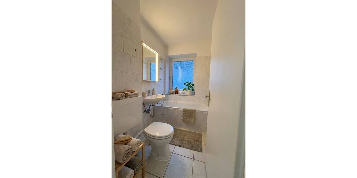 Etagenwohnung Bremerhaven Geestemünde - 2 Zimmer, 49 m&sup2;, 420&euro; | Angebot:26438042