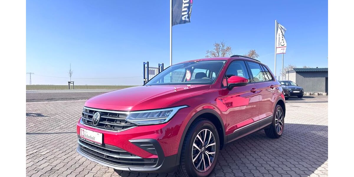 VW Tiguan 54.623 km 27.999 &euro; Kabelsketal/OT Großkugel 06184